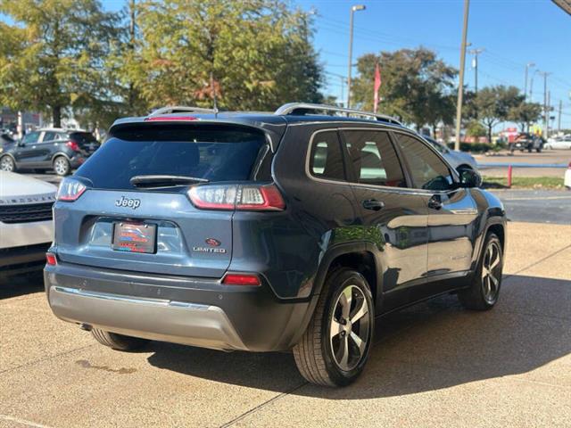 $18999 : 2019 Cherokee Limited image 9