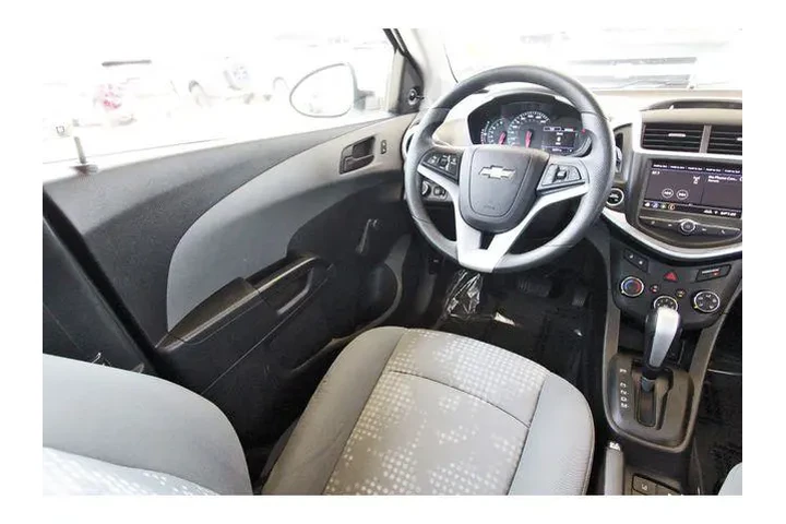 $12166 : Chevrolet Sonic 2020 LT 4dr image 7