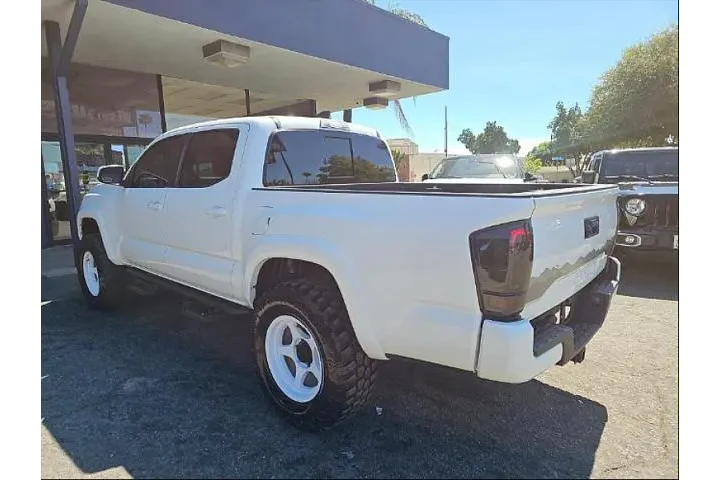 $37495 : Toyota Tacoma 2023 4x2 TRD O image 4