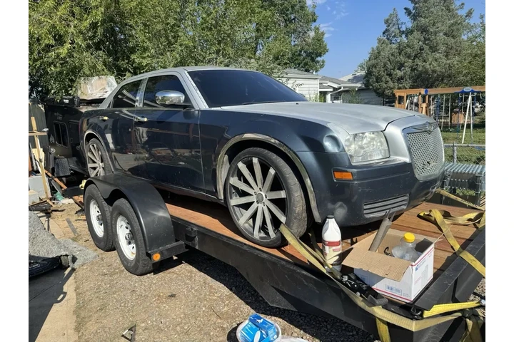 $500 : Chrysler 300 Sedán 2006 image 2