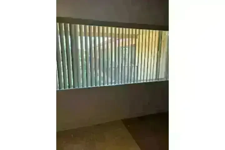 RENTO APTO EN L.A./ 90044 image 6