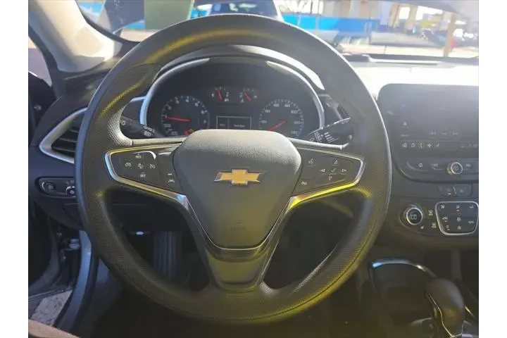 $21848 : Chevrolet Malibu 2024 LT 4dr image 10