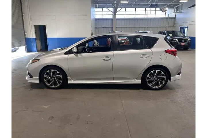 $13971 : Scion iM 2016 4dr Hatchback image 6