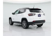 $25998 : Jeep Compass 2023 4x4 Limite thumbnail