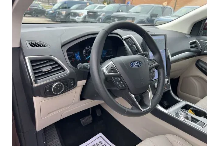 $31524 : Ford Edge 2024 AWD Titanium image 7