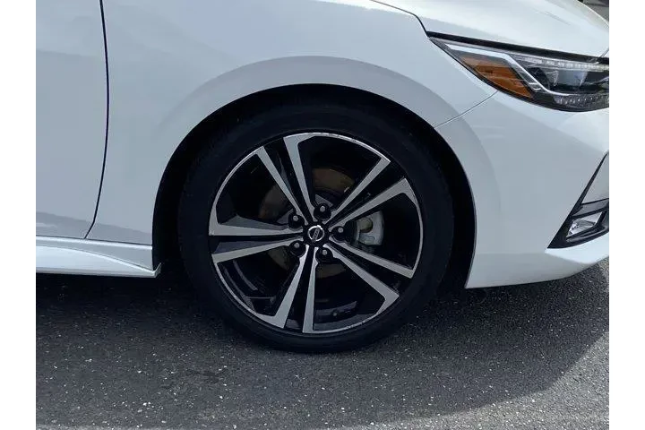 $18487 : Nissan Sentra 2023 SR 4dr Se image 8