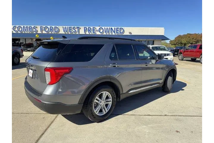 $27139 : Ford Explorer 2021 XLT 4dr S image 5