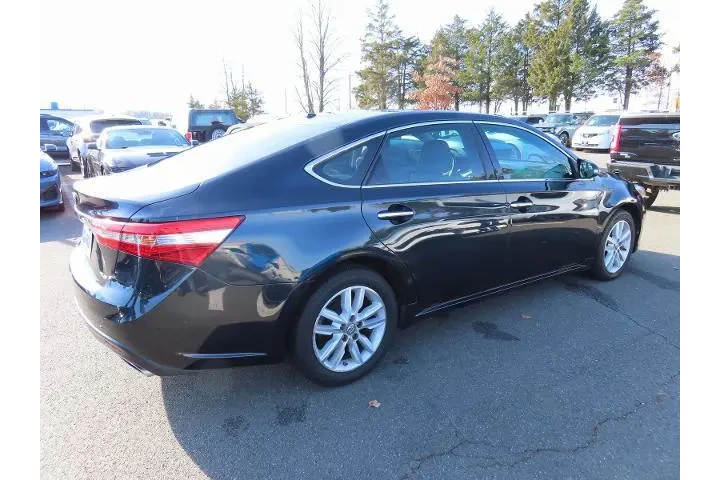 $14000 : Toyota Avalon 2015 XLE 4dr S image 4
