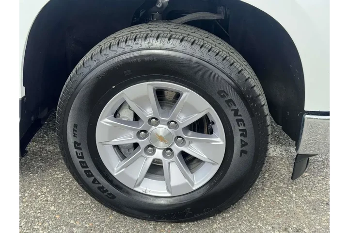 $34500 : Chevrolet Silverado 1500 202 image 10