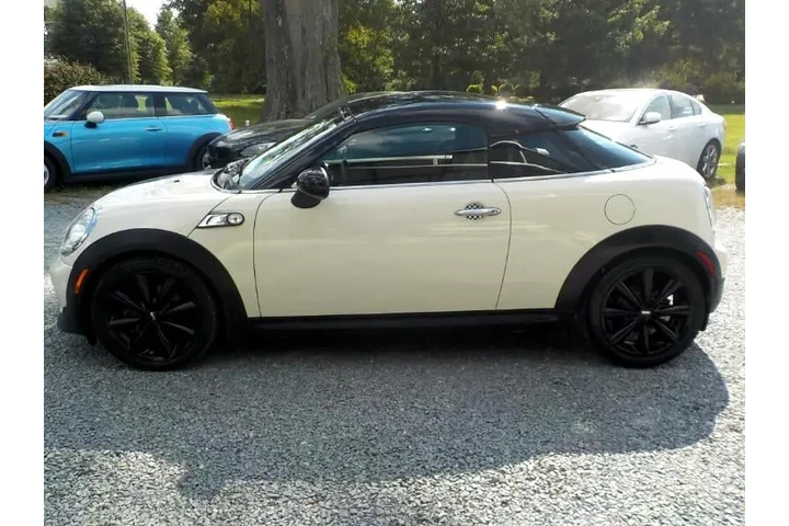 $8997 : 2014 S Coupe image 2