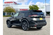 $32900 : Nissan Rogue 2026 Dark Armor thumbnail