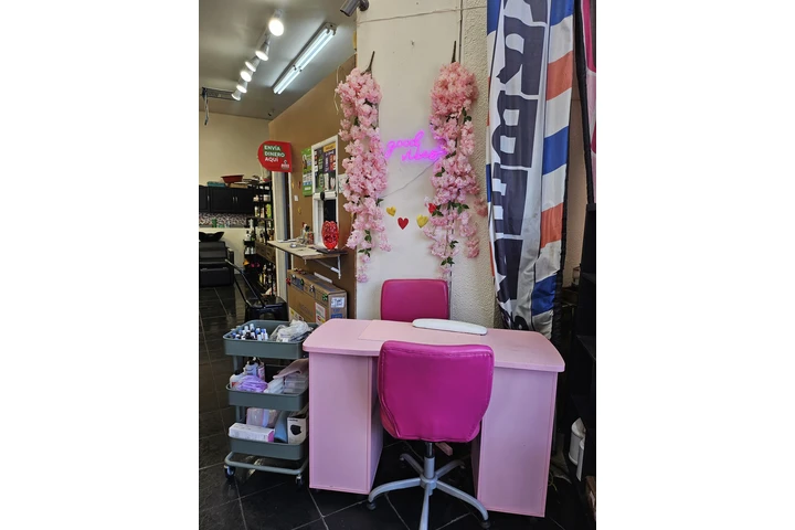 LUCKY'S BEAUTY SALON image 6