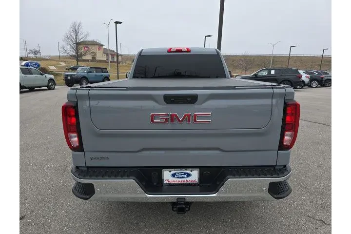 $36500 : GMC Sierra 1500 2024 4x4 Pro image 4