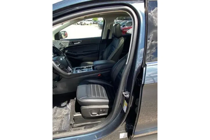 $28555 : Ford Edge 2022 AWD ST-Line 4 image 5