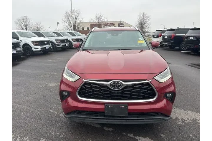 $35000 : Toyota Highlander 2023 AWD L image 2