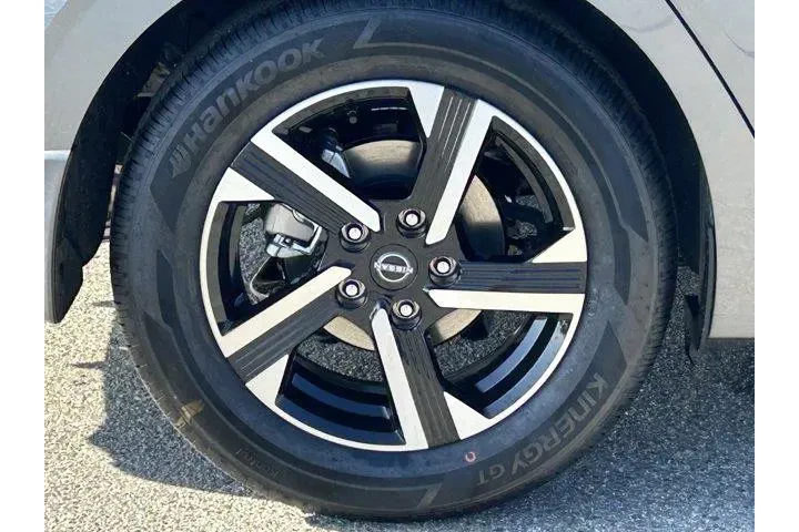 $20650 : Nissan Sentra 2025 SV 4dr Se image 7