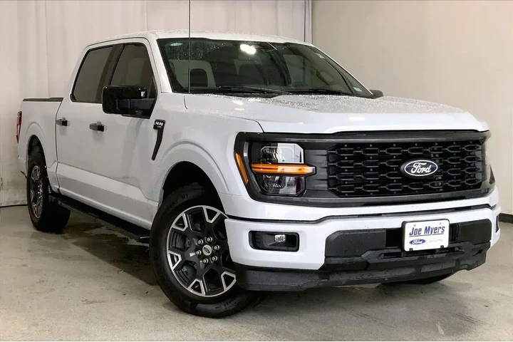 $36991 : Ford F-150 2025 4x2 STX 4dr image 1