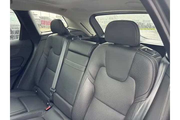 $25985 : Volvo XC60 2021 AWD T5 Inscr image 4