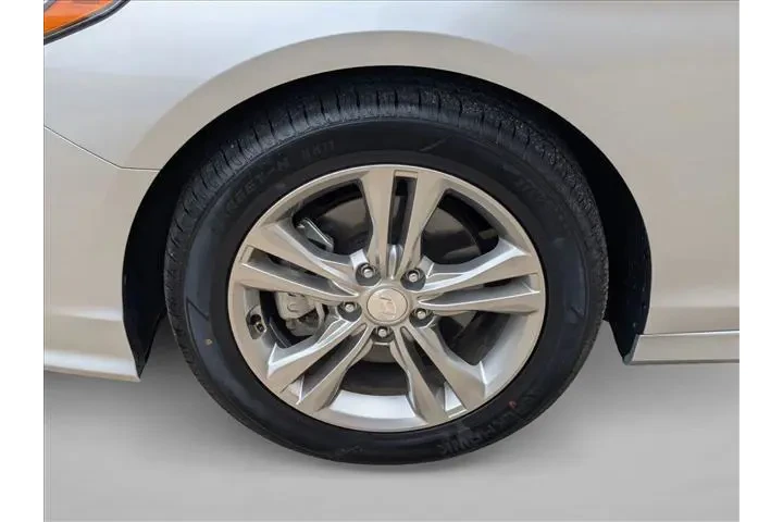 $16403 : Hyundai SONATA 2018 SEL 4dr image 10