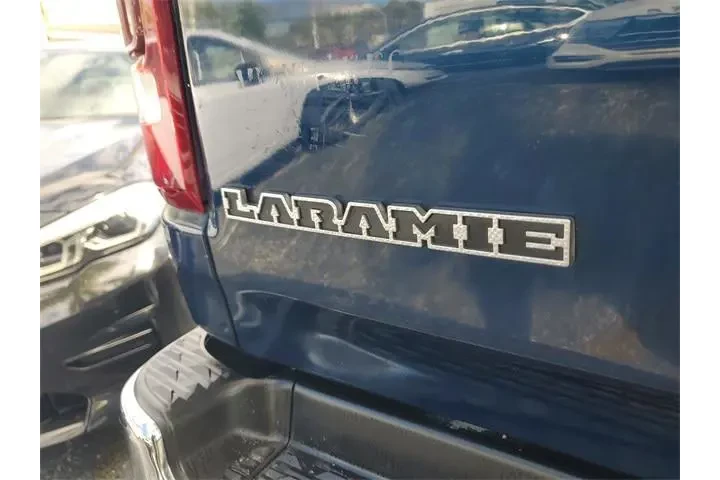 $29990 : Ram 1500 2021 4x2 Laramie 4d image 5