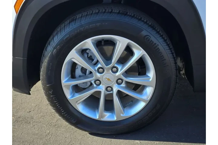 $24733 : Chevrolet Trailblazer 2025 L image 9