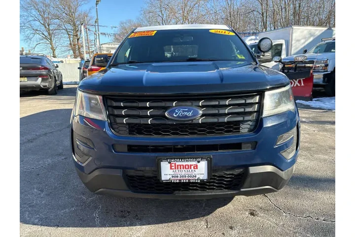 $9299 : 2017 Explorer Police Intercep image 3