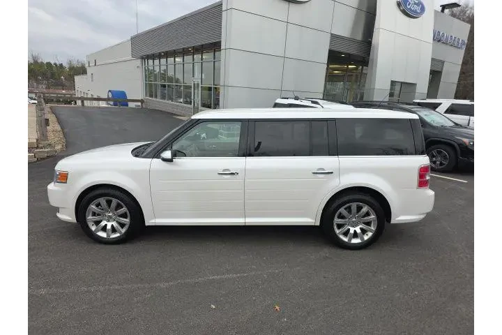 $11995 : Ford Flex 2010 AWD Limited 4 image 9
