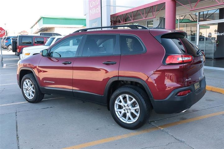 $14988 : 2016 Cherokee Sport image 6