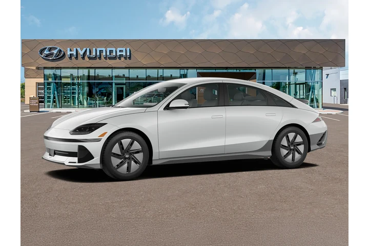 $22991 : Hyundai IONIQ 6 2024 SE 4dr image 2