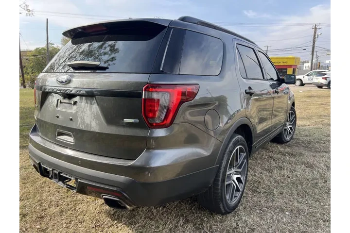 $14995 : 2017 Explorer Sport image 7