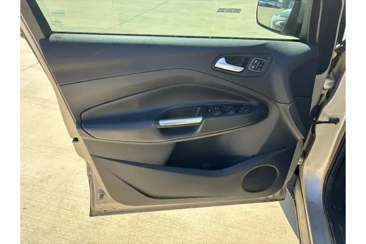 $13995 : Ford Escape 2018 AWD Titaniu image 9