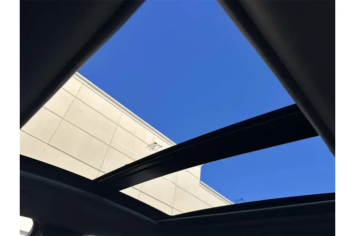 $19000 : Chevrolet Malibu 2024 LT 4dr image 4