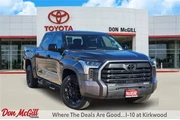 Toyota Tundra 2023 4x4 SR5 4 en Houston