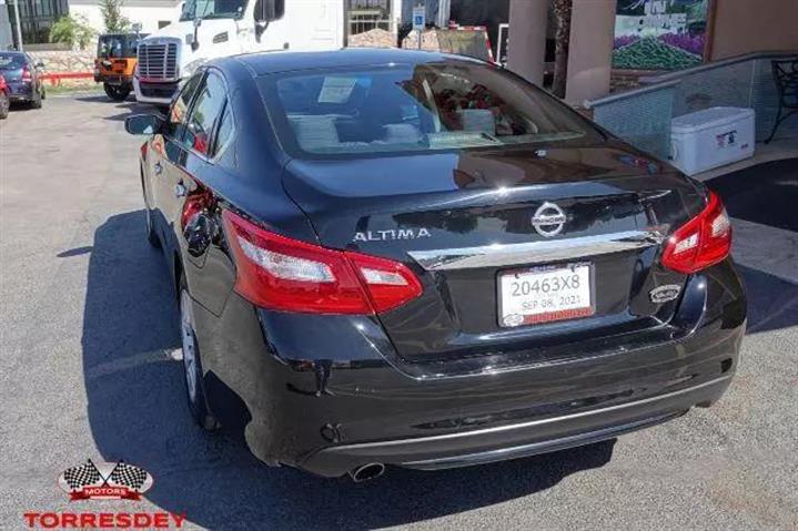 $17995 : Pre-Owned 2017 Altima 2.5 S S image 9