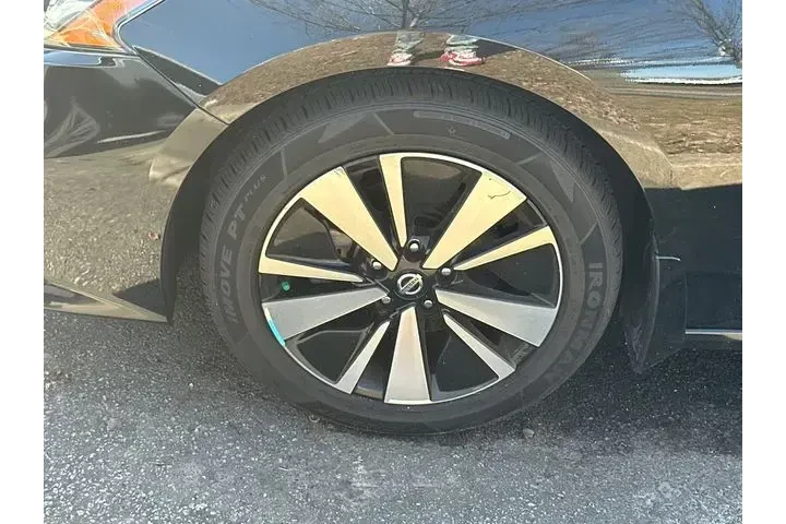 $19821 : Nissan Altima 2022 2.5 SL 4d image 4