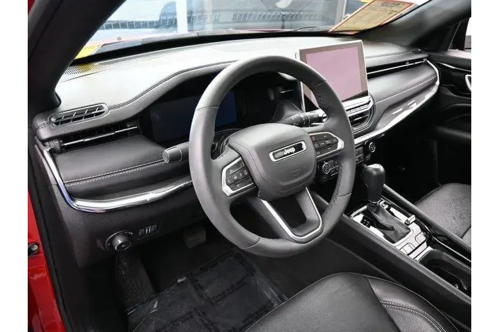 $22795 : Jeep Compass 2023 4x4 Limite image 10