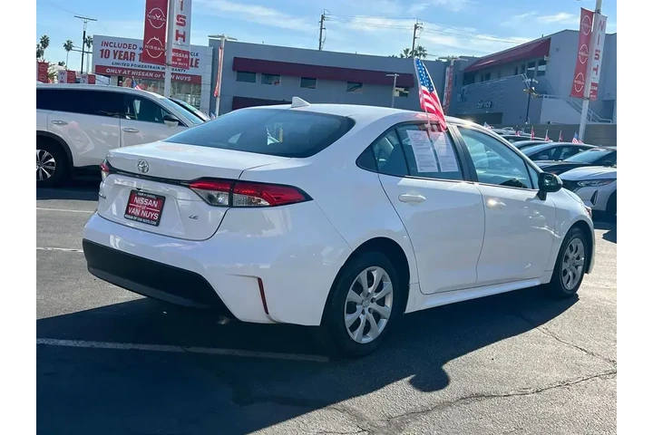 $20998 : Toyota Corolla 2024 LE 4dr S image 5