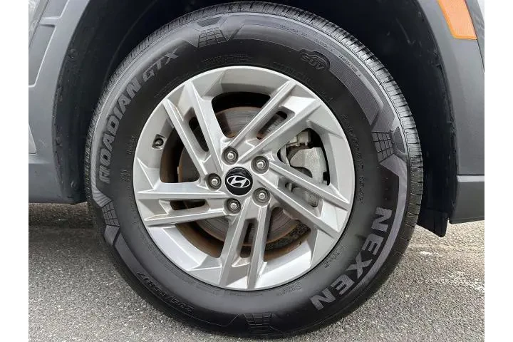 $28999 : Hyundai TUCSON 2025 AWD SE 4 image 6