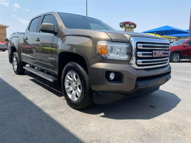 $28995 : Pre-Owned 2016 Canyon Crew Ca image 4