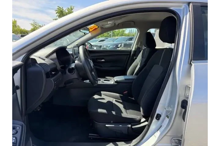 $19626 : Nissan Sentra 2023 SV 4dr Se image 10