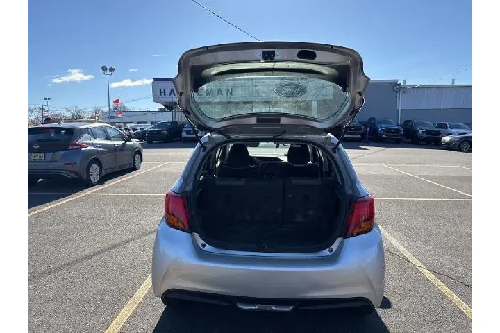 $8995 : Toyota Yaris 2016 SE 4dr Hat image 5