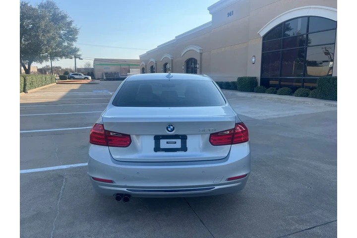 $15990 : 2015 BMW 328i image 8