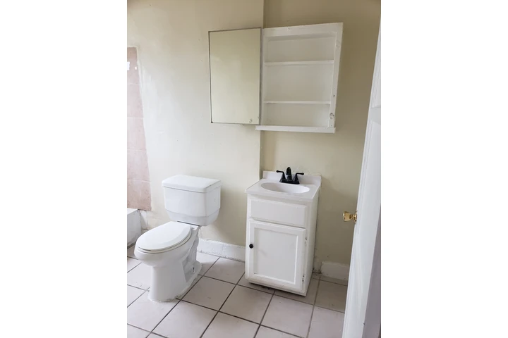 $1495 : 1 bedroom unit, 1 floor, image 5