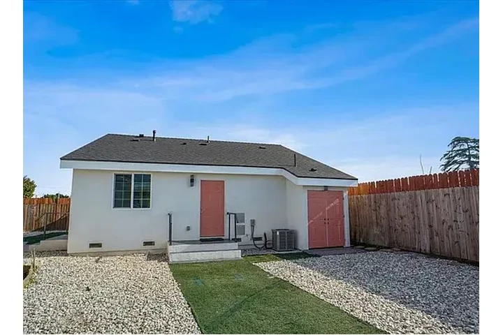 $1750 : READY FOR MOVE IN El Monte image 1