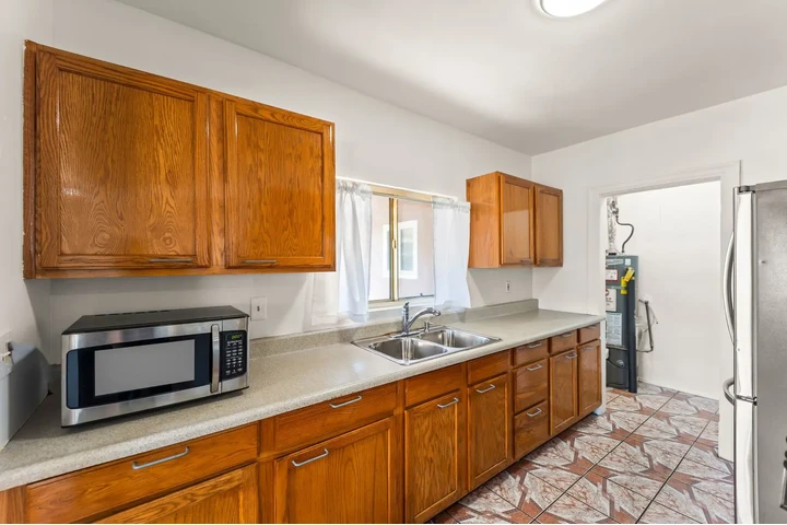 $700000 : Hermosa casa de venta image 3