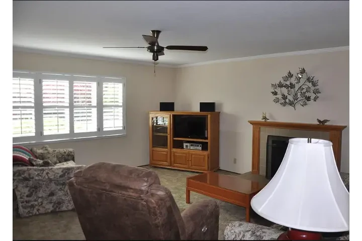 $800 : diamond in the rough could be image 3