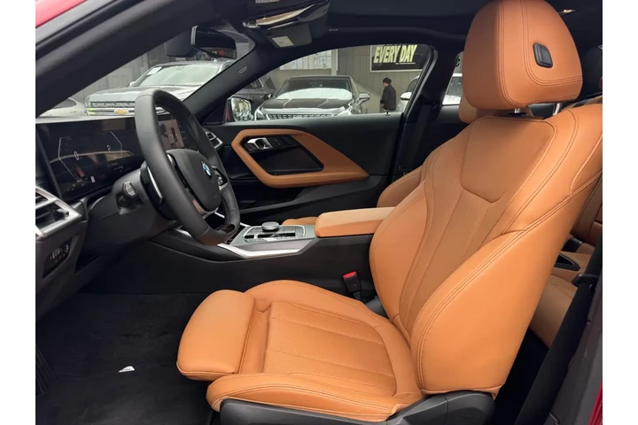 2025 BMW 2-Series 230i Coupe image 8