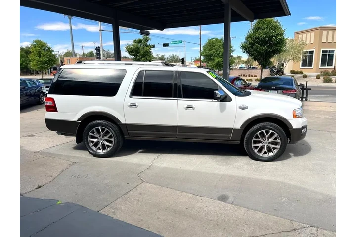 2015 Expedition EL XLT 4WD image 4