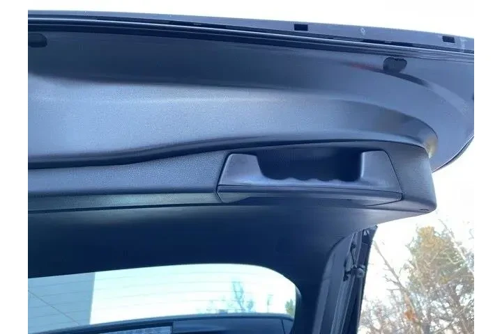 $33400 : Toyota RAV4 2025 AWD XLE 4dr image 10