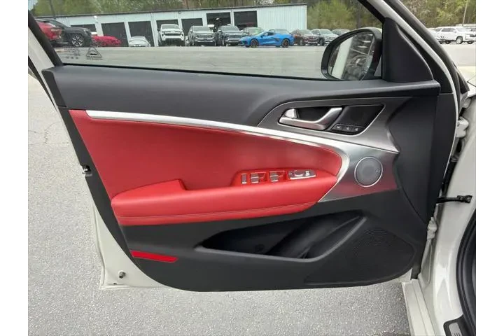 $36991 : Genesis G70 2025 2.5T Standa image 10